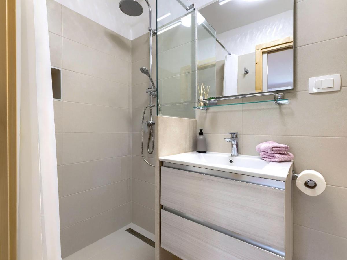 Holiday Home Laura By Interhome Pula Extérieur photo