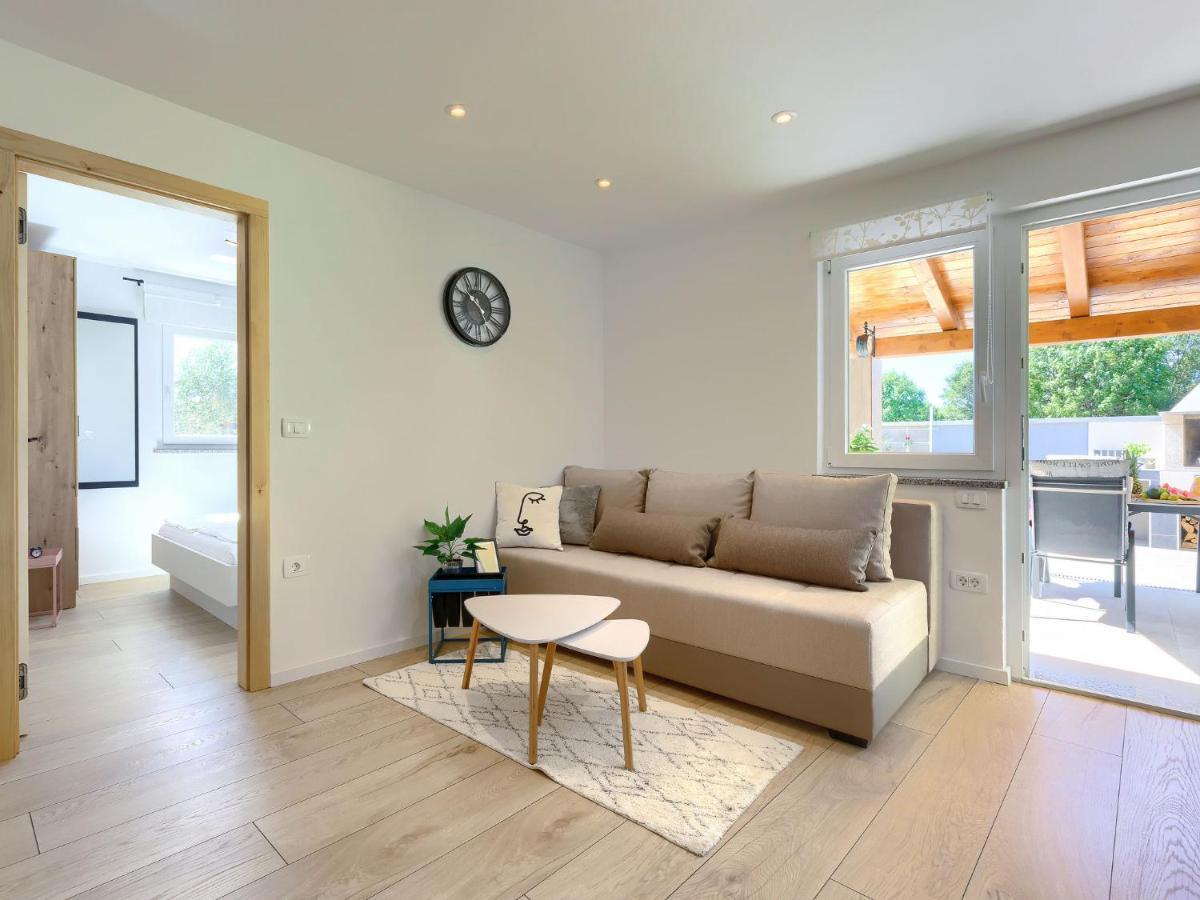 Holiday Home Laura By Interhome Pula Extérieur photo