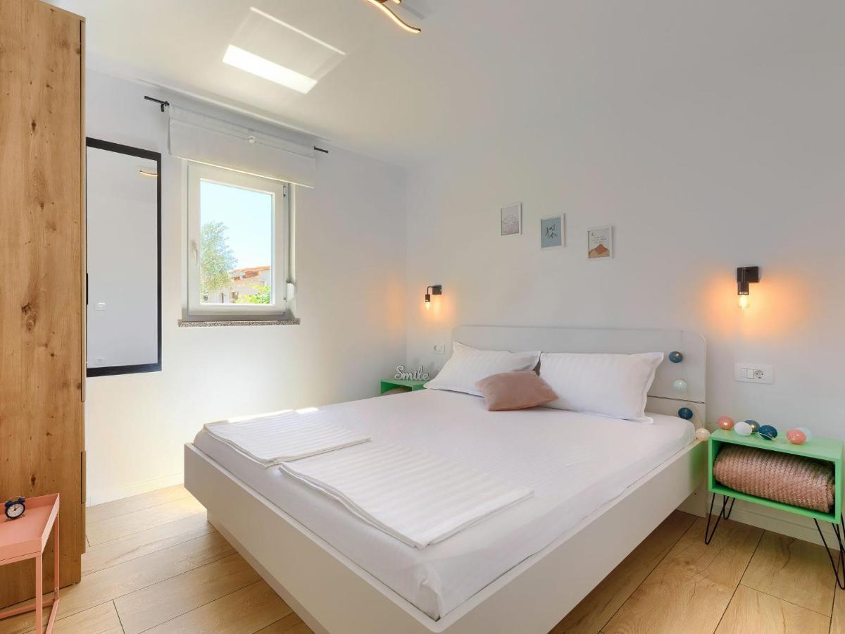 Holiday Home Laura By Interhome Pula Extérieur photo